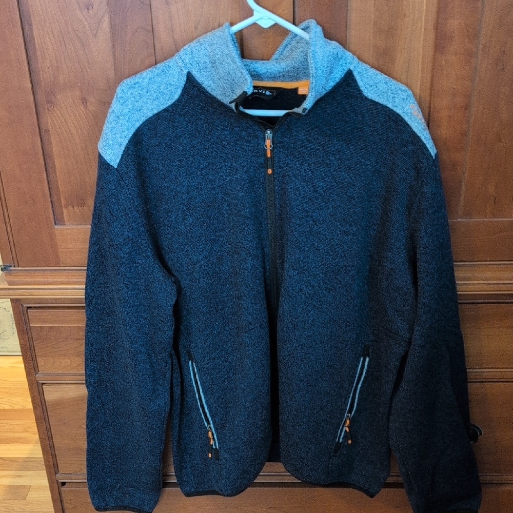 Men's Gray and Black Sweater